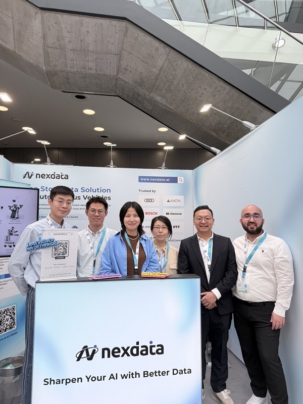 ELIV 2025+Join Our Presentations
Explore the latest features of our annotation platform and experience them live at our booth.
Schedule (Booth #36)
Oct. 15 09:45–10:15
From Click to Complete: Next-Level Automation in 2D & 3D Annotation
Oct. 15 16:00–16:30
Intelligent Automation in 3D BEV and Lane Annotation Across Dynamic & Static Scenarios
Oct. 16 11:30–12:00
Scalable Point Cloud Processing Meets Smart Visualization